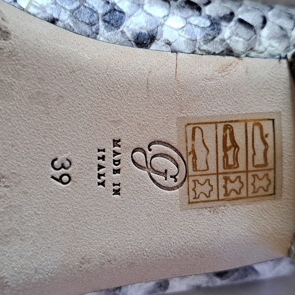 M Gemi snakeskin ballet flats w/ squared off toe 39 (8.5) - Picture 8 of 12